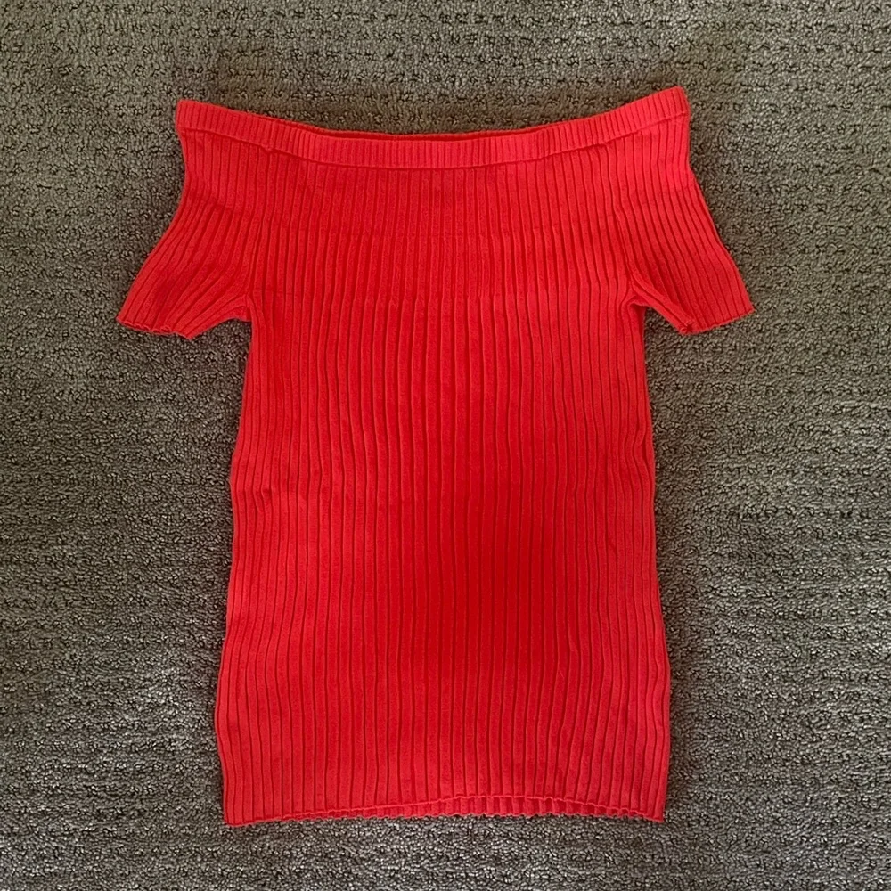 Ann Taylor Red Ribbed Off-the-Shoulder Top - Picture 2 of 4
